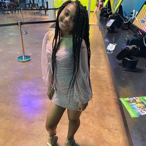 Meet your Posher, Jillian